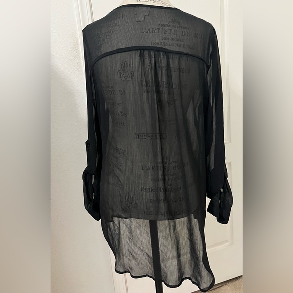 Black sheer v-neck flowy long-sleeved blouse - Picture 5 of 7